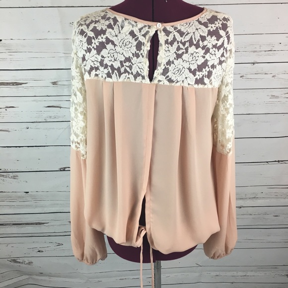 Cream Lace and Tan Blush Split Back Blouse - Picture 5 of 8